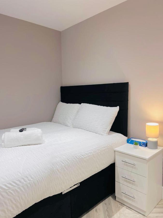Lbt Property Ltd Лондон Экстерьер фото