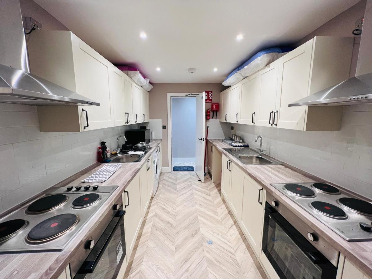 Lbt Property Ltd Лондон Экстерьер фото